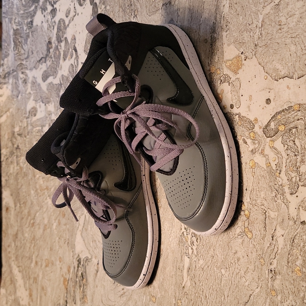 NIKE KIDS FUSION RUN 2 basketball sneaker 1.5Y